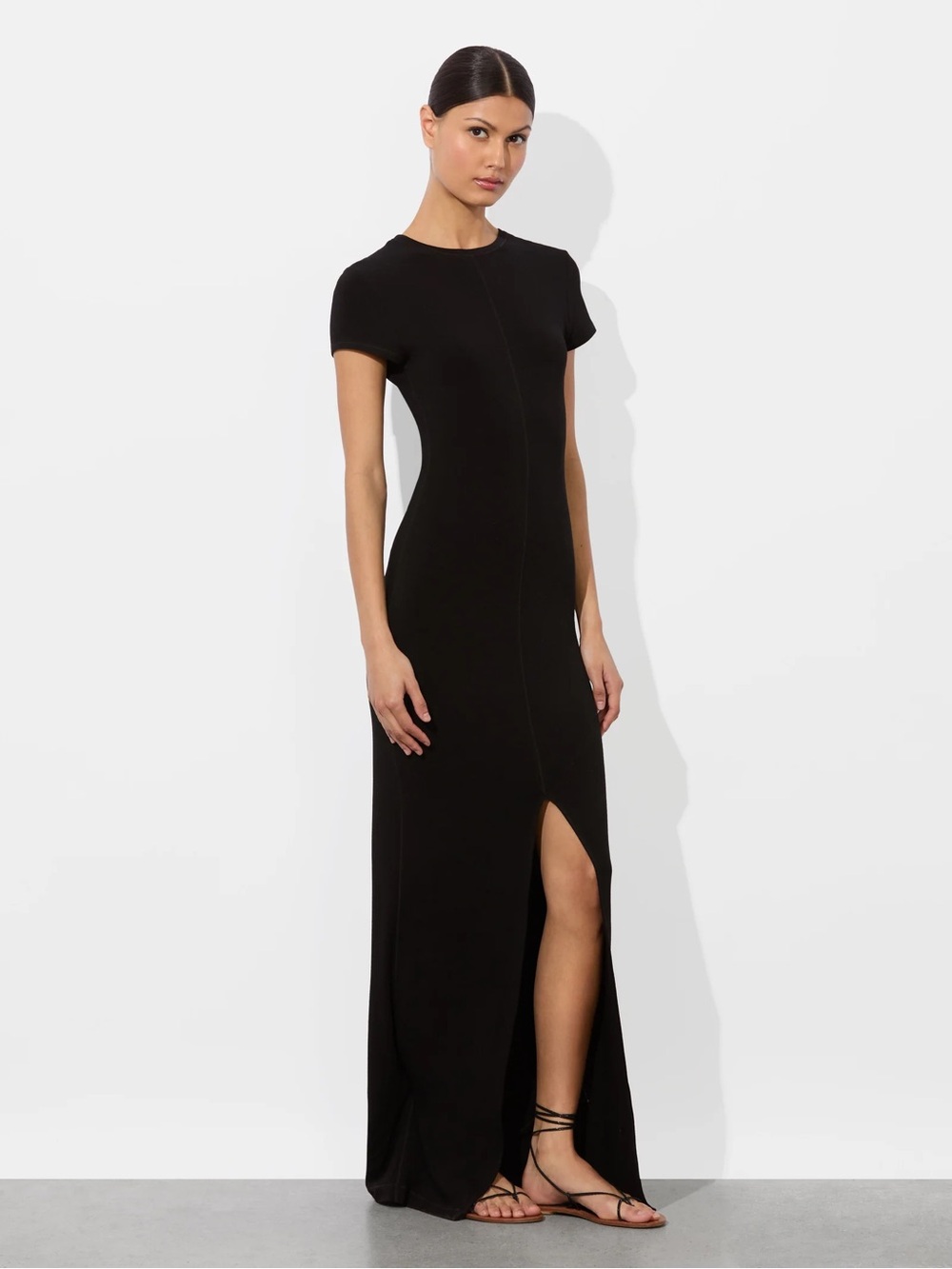 NWT Alice + Olivia Delora Two Way Black Crewneck Maxi Dress